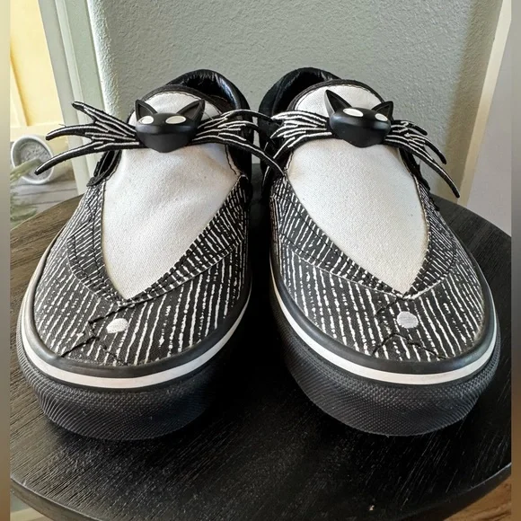 Jack Skellington Limited Edition Slip Ons - Picture 5 of 12